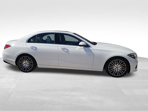 Used 2025 Mercedes-Benz C 300 4MATIC Sedan image 2