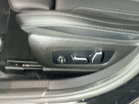 Used 2025 BMW 330i Sedan RWD image 16