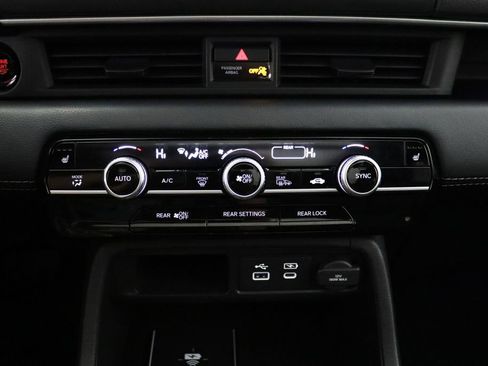 Used 2024 Honda Pilot Touring image 25