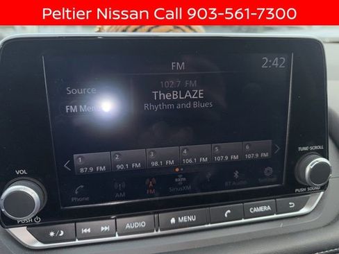 Certified 2024 Nissan Rogue SV w/ SV Premium Package FWD image 14