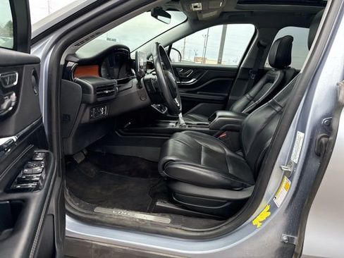 Used 2022 Lincoln Corsair Grand Touring w/ Elements Technology Bundle image 2