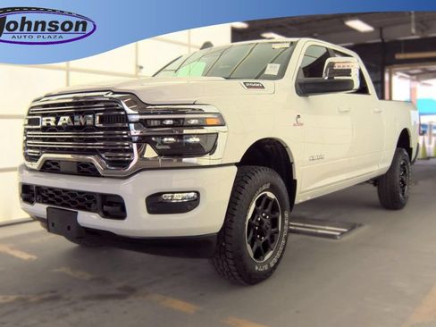 Used 2026 RAM 2500 Laramie AWD/4WD image 1