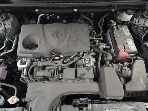 Used 2022 Toyota RAV4 XLE Premium FWD image 15