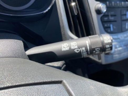 Used 2015 GMC Terrain SLE image 20