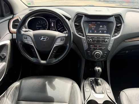 Used 2017 Hyundai Santa Fe SE w/ SE Premium Package 02 FWD image 8