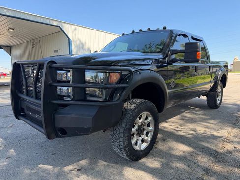 Used 2012 Ford F350 Lariat w/ FX4 4X4 Off-Road Pkg image 2