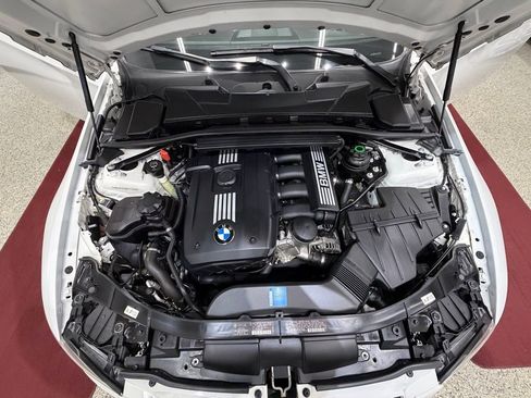 Used 2010 BMW 328i Convertible RWD image 39