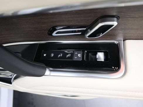 New 2026 Land Rover Range Rover SE AWD/4WD image 13