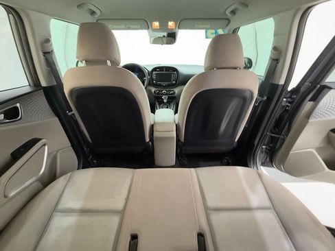 Used 2023 Kia Soul LX image 23