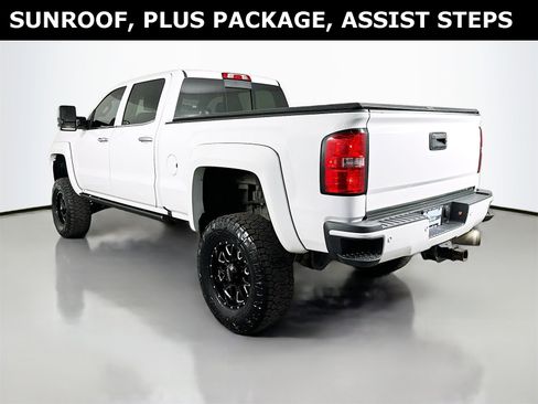 Used 2017 GMC Sierra 2500 Denali w/ Duramax Plus Package image 6