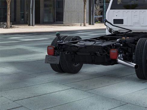 New 2025 Ford F550 4x4 Regular Cab Super Duty w/ Snow Plow Prep Package image 21