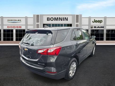 Used 2020 Chevrolet Equinox LS image 4