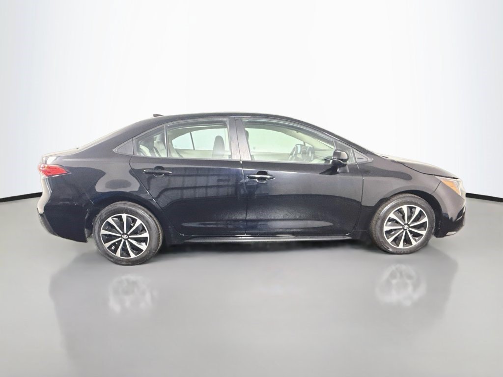 Used 2023 Toyota Corolla LE FWD image 11