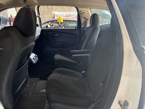 Used 2012 Chevrolet Traverse LT image 14