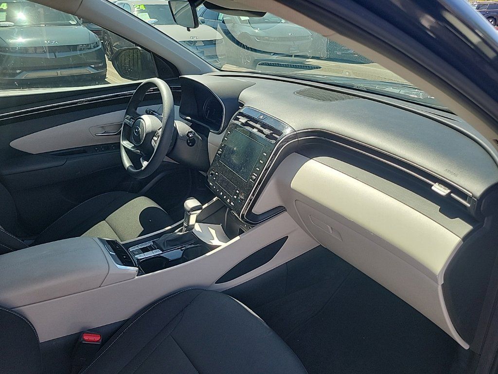 Certified 2024 Hyundai Tucson SEL FWD image 3