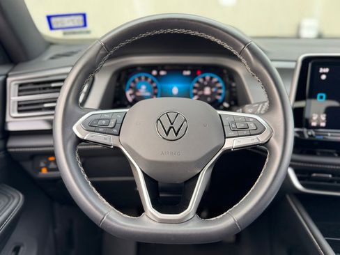 Used 2024 Volkswagen Atlas Cross Sport SE image 12