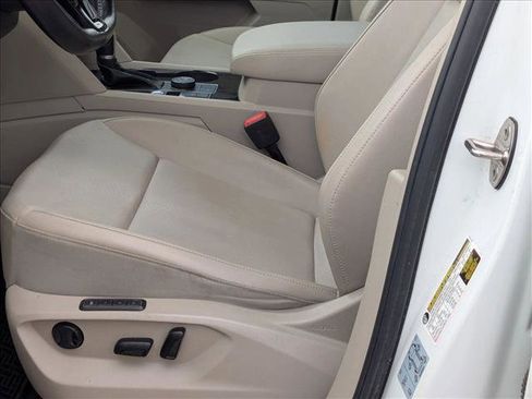 Used 2018 Volkswagen Atlas SEL image 16