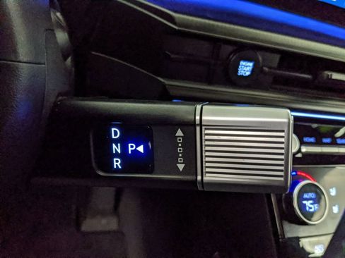 Used 2024 Hyundai Santa Fe Calligraphy image 18