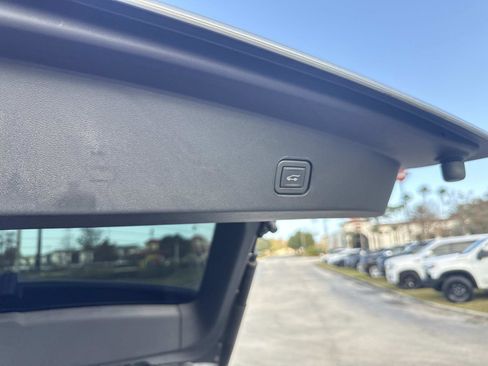 Used 2025 Cadillac Lyriq Sport image 13