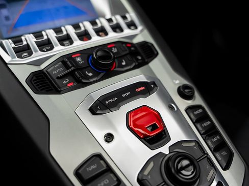 Used 2014 Lamborghini Aventador LP 700-4 AWD/4WD image 47
