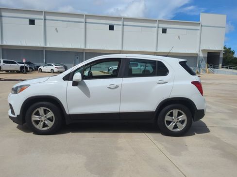 Used 2019 Chevrolet Trax LS FWD image 5