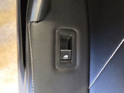 Used 2022 Volkswagen Tiguan SE R-Line FWD image 22