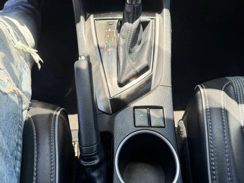 Used 2014 Toyota Corolla S FWD image 20