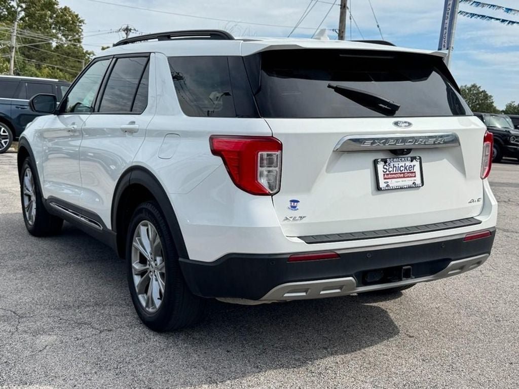 Used 2023 Ford Explorer XLT w/ Equipment Group 202A AWD/4WD image 6