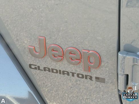 Used 2023 Jeep Gladiator Mojave w/ Trailer Tow Package image 9