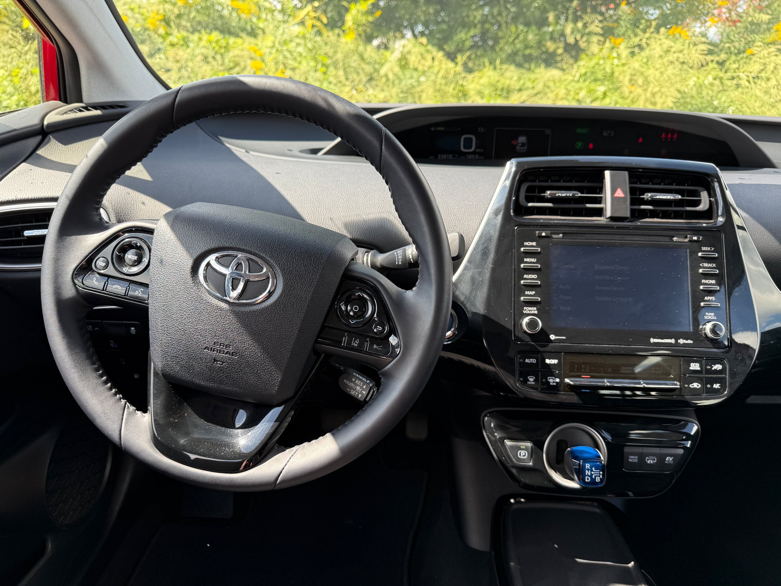 Certified 2020 Toyota Prius Prime LE w/ Carpet Mat Package FWD image 4
