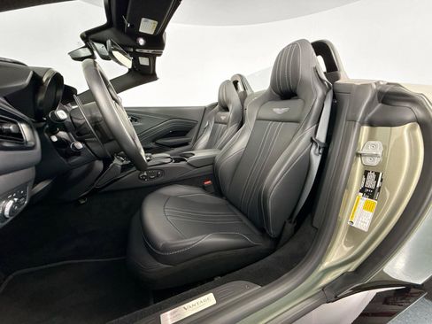 Used 2023 Aston Martin V8 Vantage Roadster RWD image 11