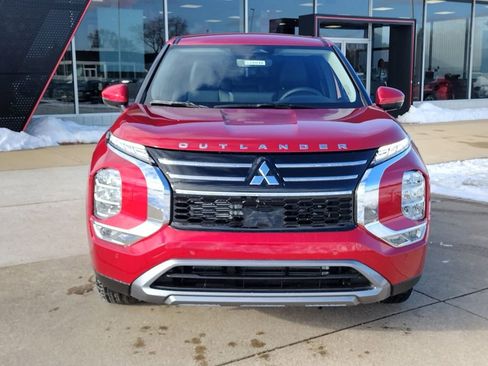 New 2026 Mitsubishi Outlander SE image 12