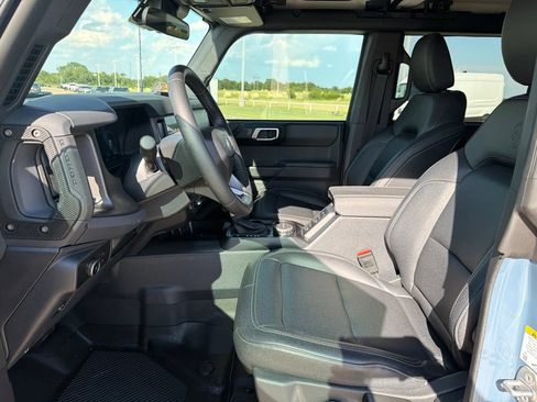 Used 2025 Ford Bronco Badlands w/ Sasquatch Package AWD/4WD image 10