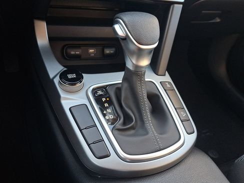 Used 2025 Kia Seltos LX image 14