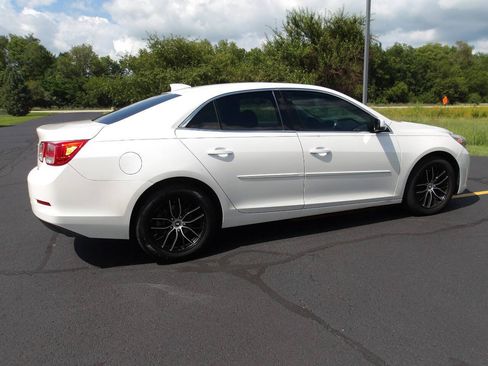 Used 2015 Chevrolet Malibu LT FWD image 12