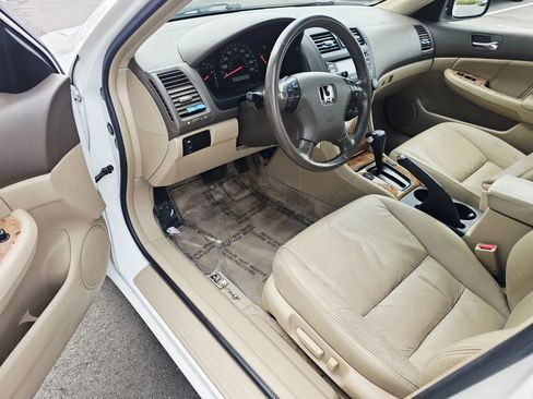 Used 2004 Honda Accord EX image 9