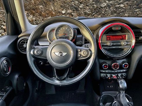 Used 2016 MINI Cooper S image 5