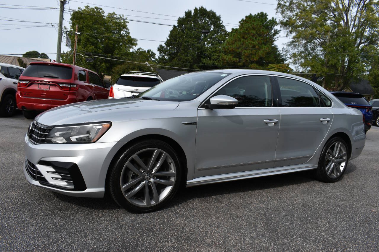 Used 2017 Volkswagen Passat 1.8T R-Line FWD image 2