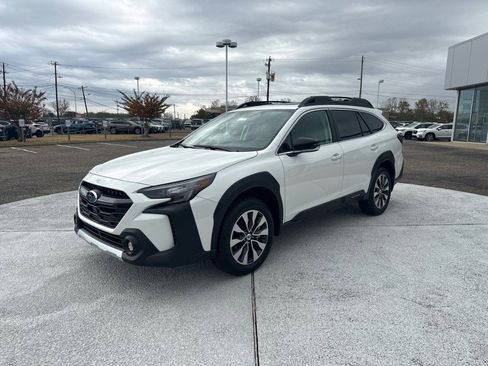 Certified 2025 Subaru Outback Limited image 2