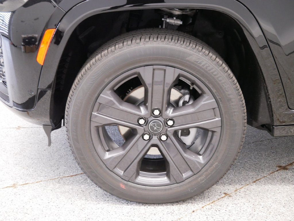 New 2027 Jeep Grand Cherokee Limited AWD/4WD image 10