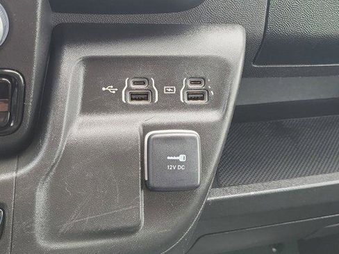 Used 2022 RAM ProMaster 2500 w/ Convenience Group FWD image 28