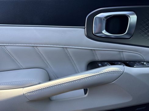 New 2026 Kia Sorento SX image 10