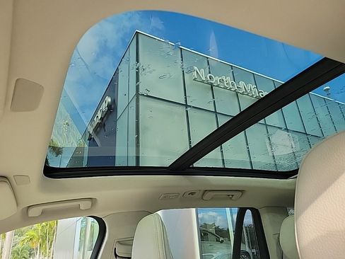 Used 2023 Volvo XC90 B5 Core w/ Protection Package Premier image 5