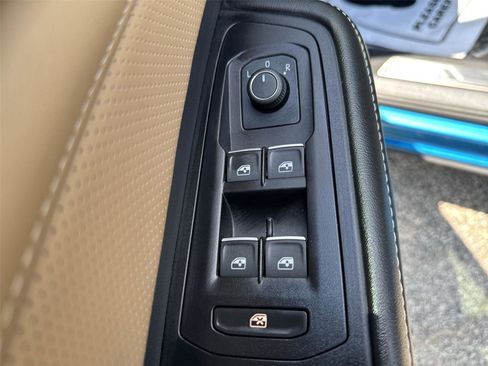Used 2024 Volkswagen Atlas Cross Sport SE FWD image 13
