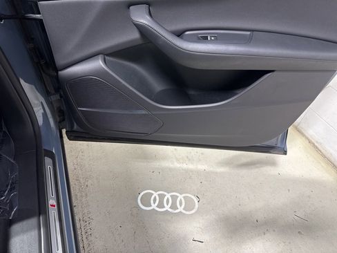 Used 2023 Audi Q8 Prestige w/ Prestige Package image 46