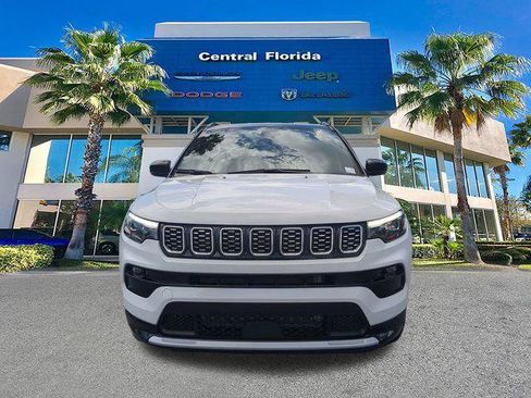 Certified 2024 Jeep Compass Limited w/ Elite Group AWD/4WD image 3