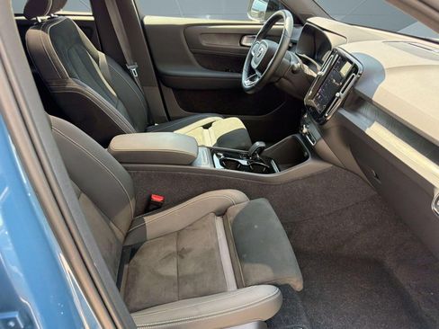 Used 2023 Volvo C40 P8 Recharge Plus AWD/4WD image 24