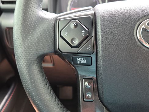 Certified 2021 Toyota 4Runner TRD Off-Road Premium w/ Moonroof Package AWD/4WD image 27