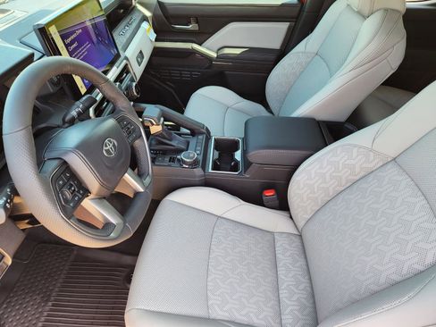 New 2026 Toyota Tacoma Limited AWD/4WD image 12