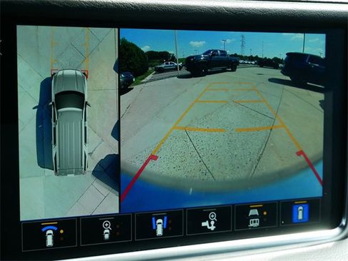 Used 2024 GMC Yukon Denali image 31